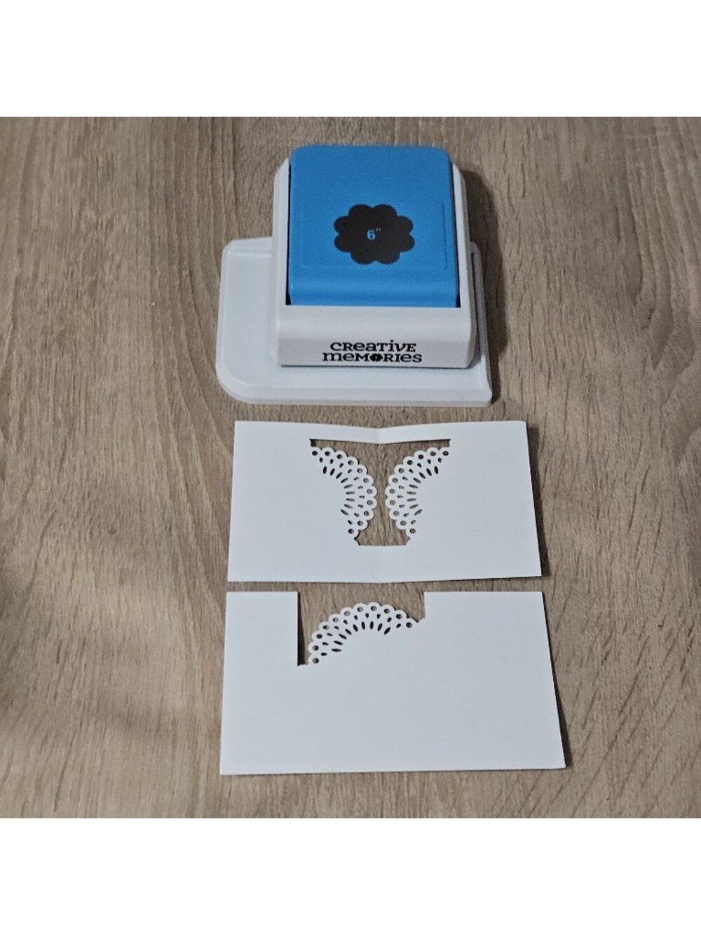 Creative Memories Ornate Arches Decorative Circle 6" Paper Punch